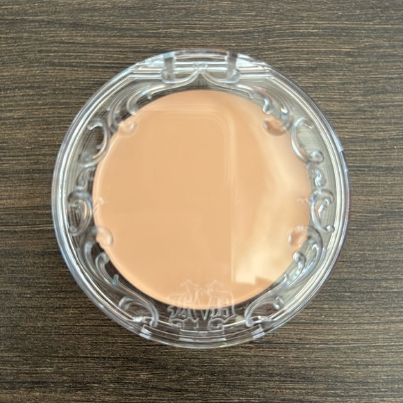 KVD Beauty Good Apple Lightweight Full-Coverage Cream Foundation Balm - Picture 3 of 4